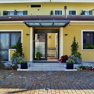 https://hotel-rovere.hotelslidodijesolo.com